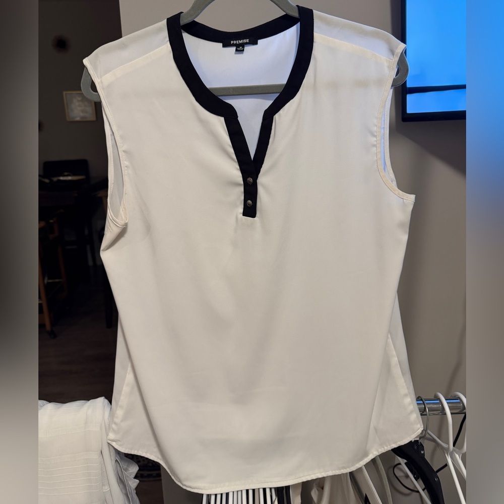 Premise White Top with Black Accents